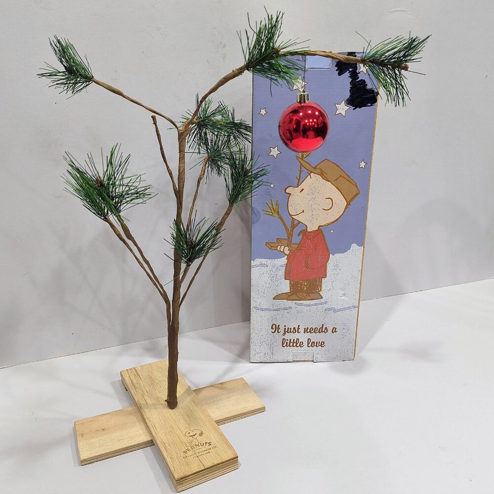 2011 Peanuts Gang Original Charlie Brown Minimalist Christmas Tree 24" Vintage